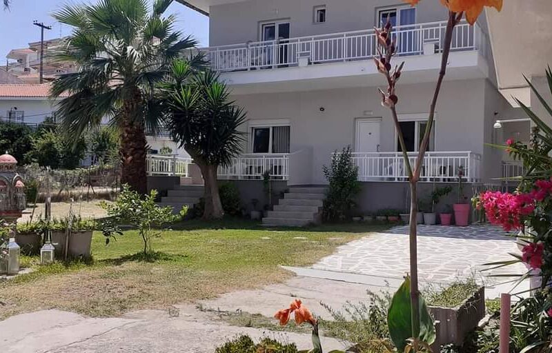 Vila Lakis 2 Polihrono